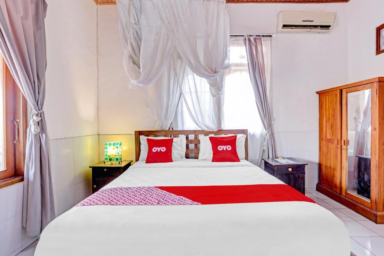 Oyo 90532 Verra Guest House スミニャック エクステリア 写真