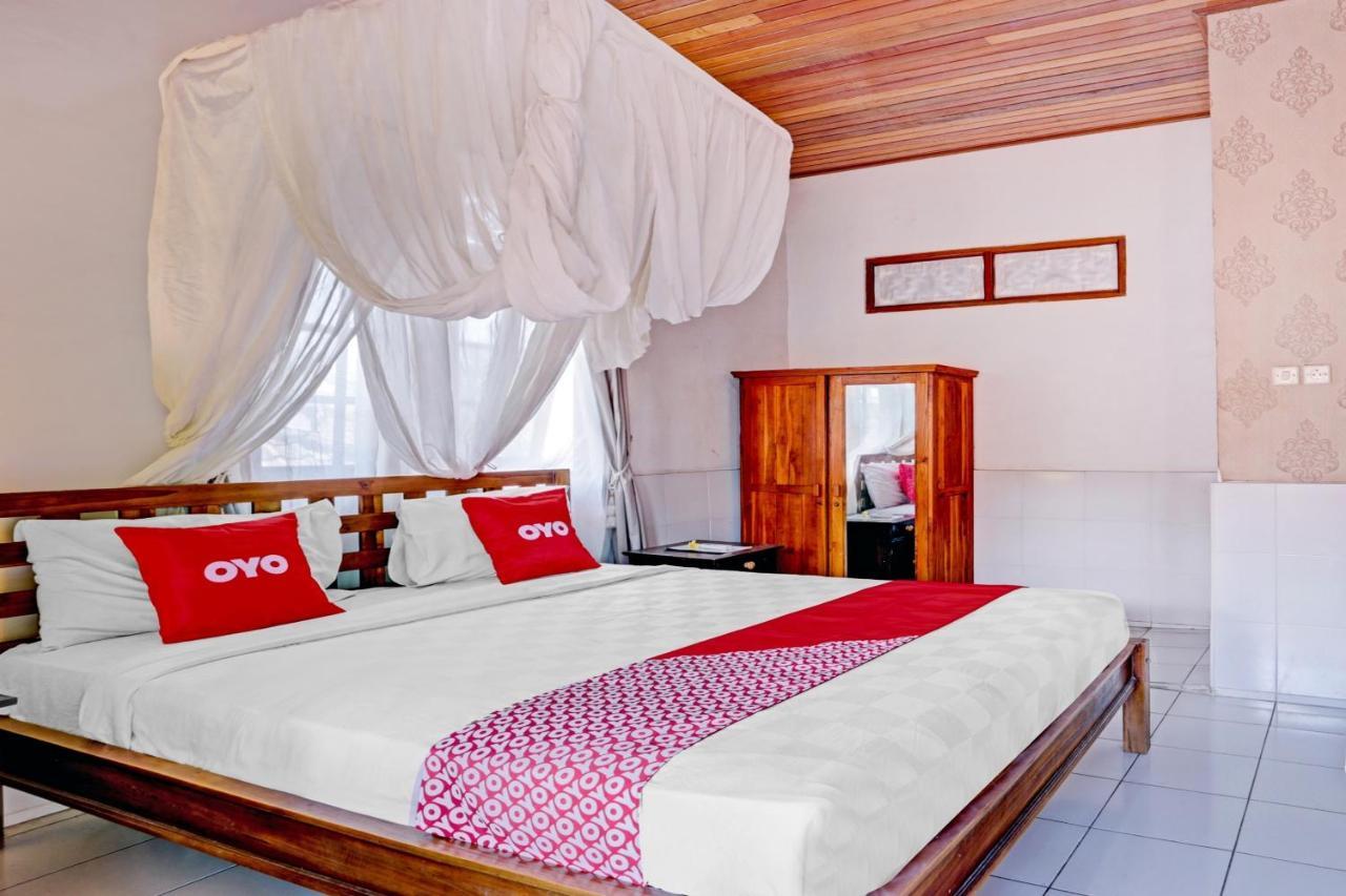 Oyo 90532 Verra Guest House スミニャック エクステリア 写真