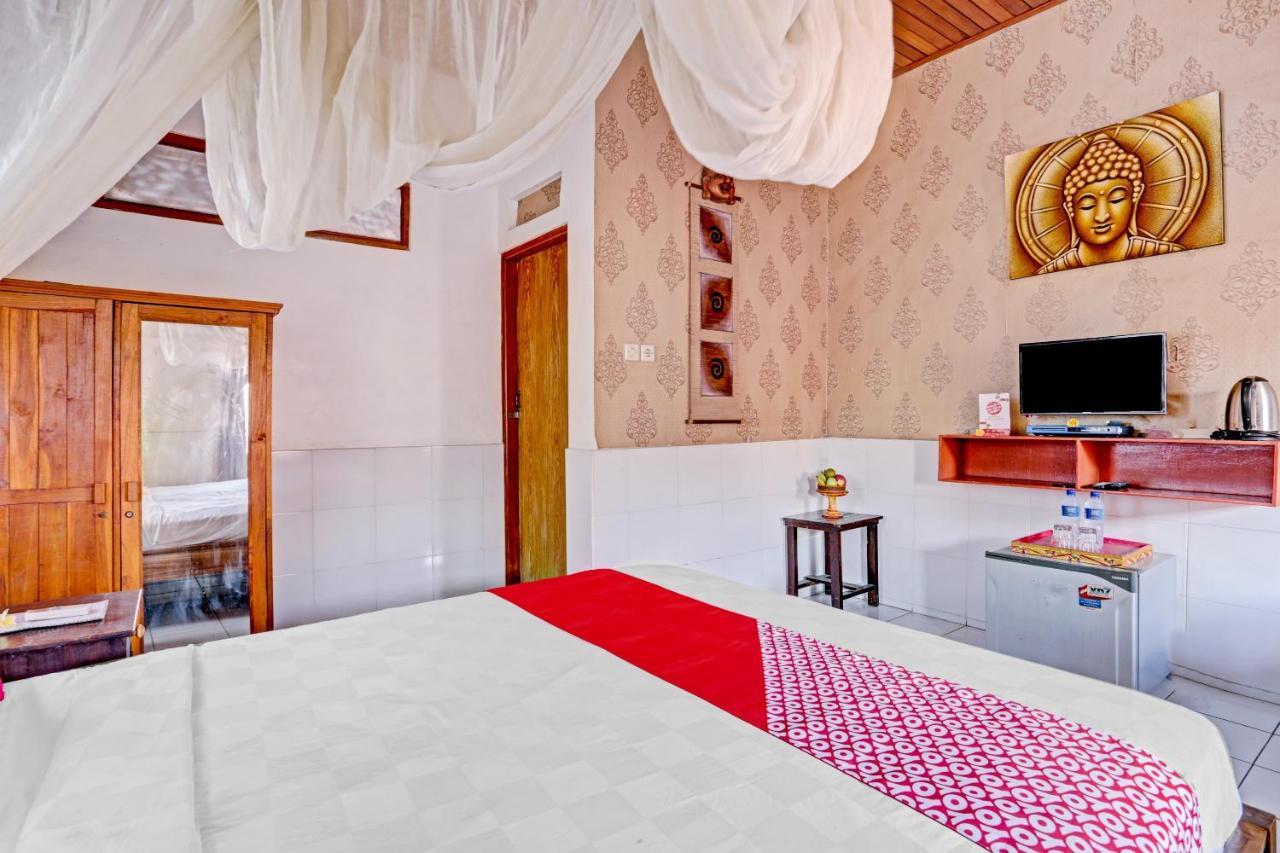 Oyo 90532 Verra Guest House スミニャック エクステリア 写真